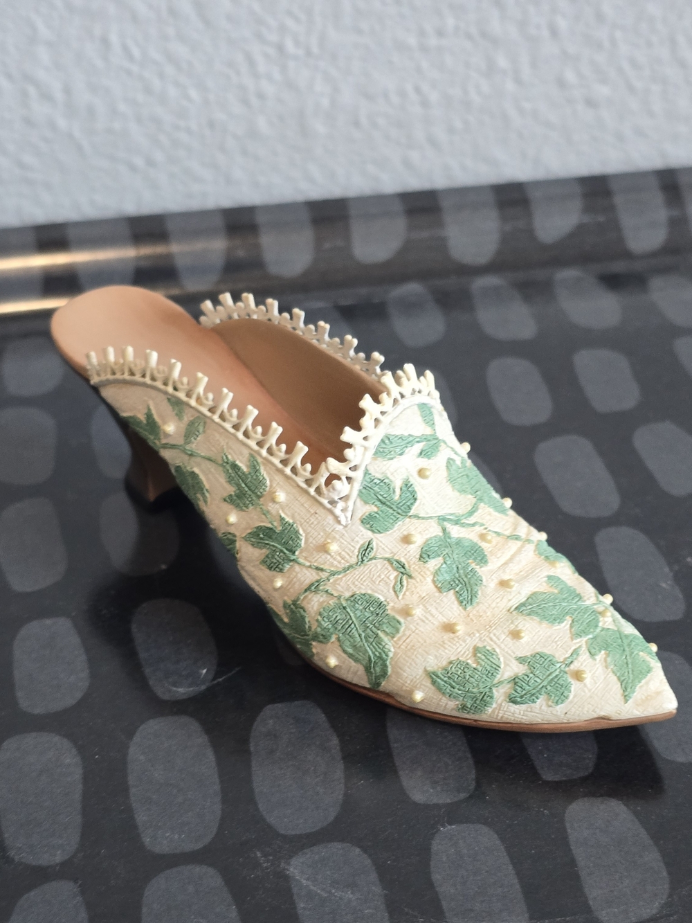 Just the Right Shoe By Raine TOUCH OF LACE Ceramic Decorative Miniature Heel